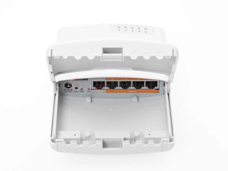 Коммутатор PoE MikroTik RB750P-PBr2 16MB FLASH, 2xPOE-IN, 2xPOE-OUT, 5x100Mb/s, IP20, RouterOS v4 Коммутатор PoE MikroTik RB750P-PBr2 16MB FLASH, 2xPOE-IN, 2xPOE-OUT, 5x100Mb/s, IP20, RouterOS v4